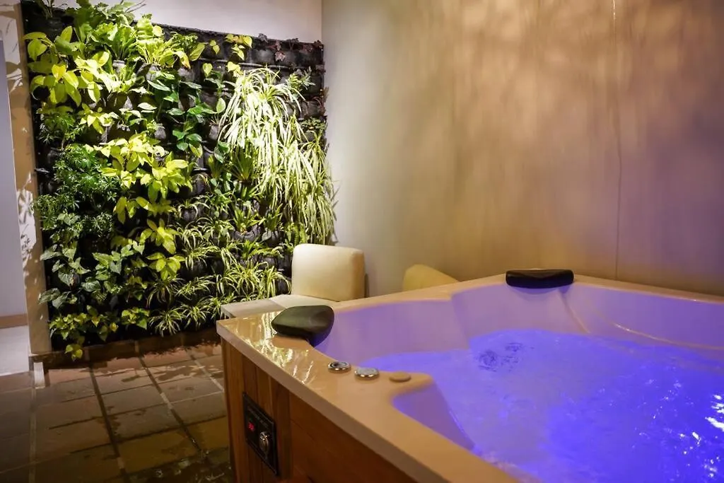 Moderno Apartamento Medellin Con Jacuzzi Y Aire Acondicionado Apartment